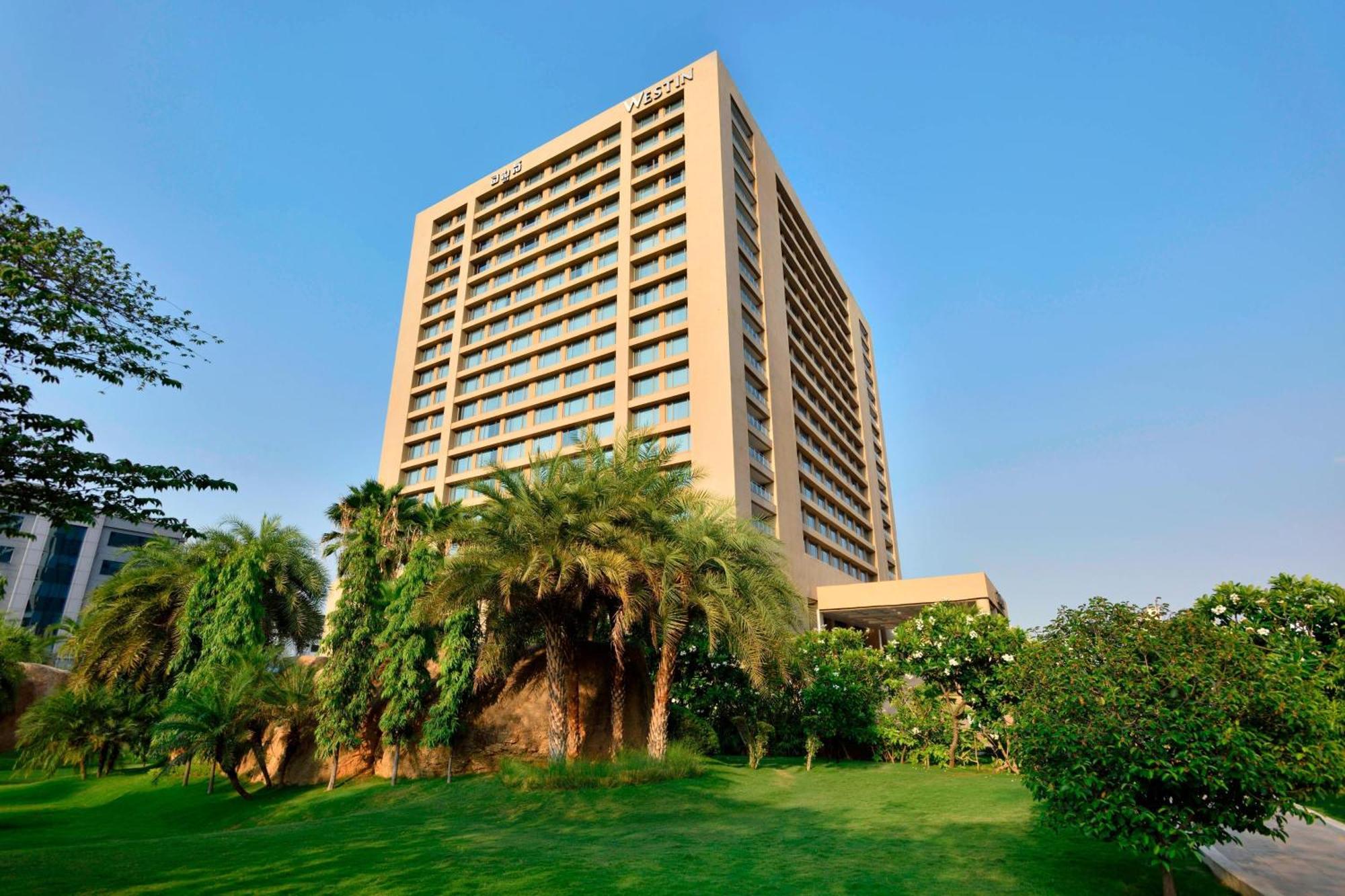 The Westin Hyderabad Mindspace Exterior foto