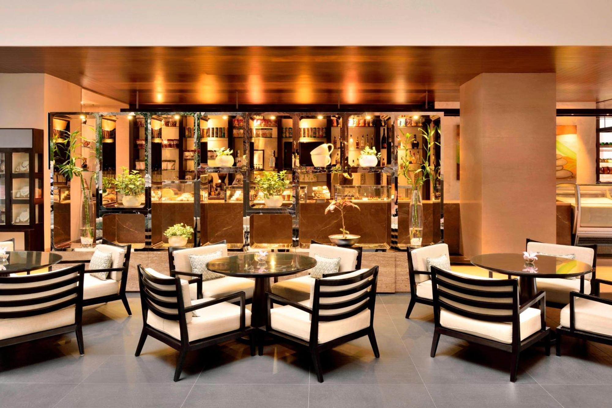 The Westin Hyderabad Mindspace Exterior foto